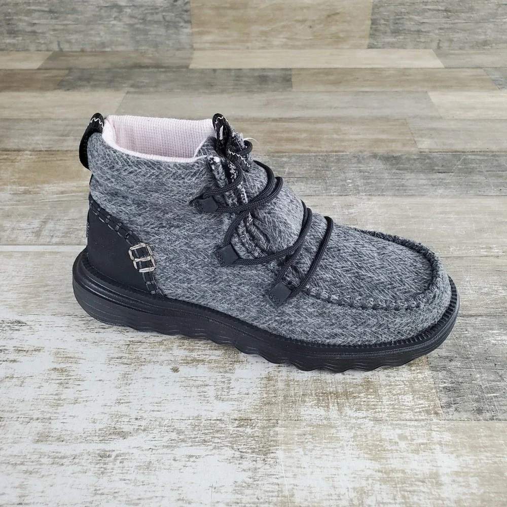 Hey Dude Reyes Heathered Wool Womens Boot Sz 7 Black Slip On Elastic Lace Front